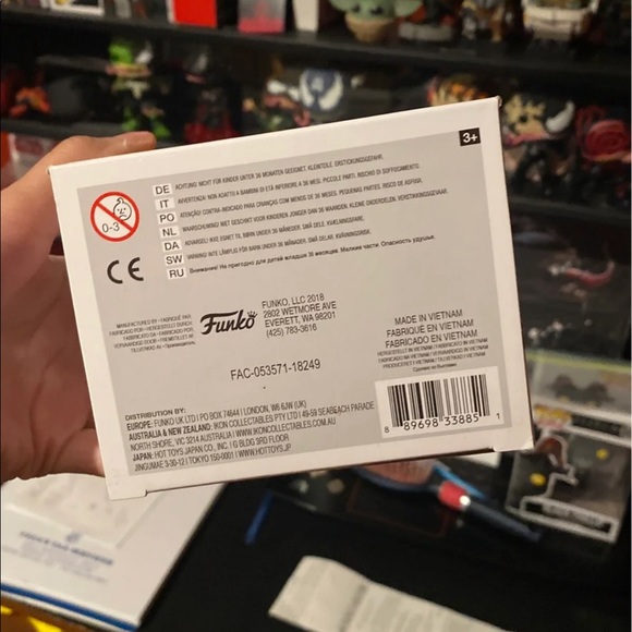 Funko Pop Star Wars: Holiday - Santa Yoda #277 - Picture 1 of 6